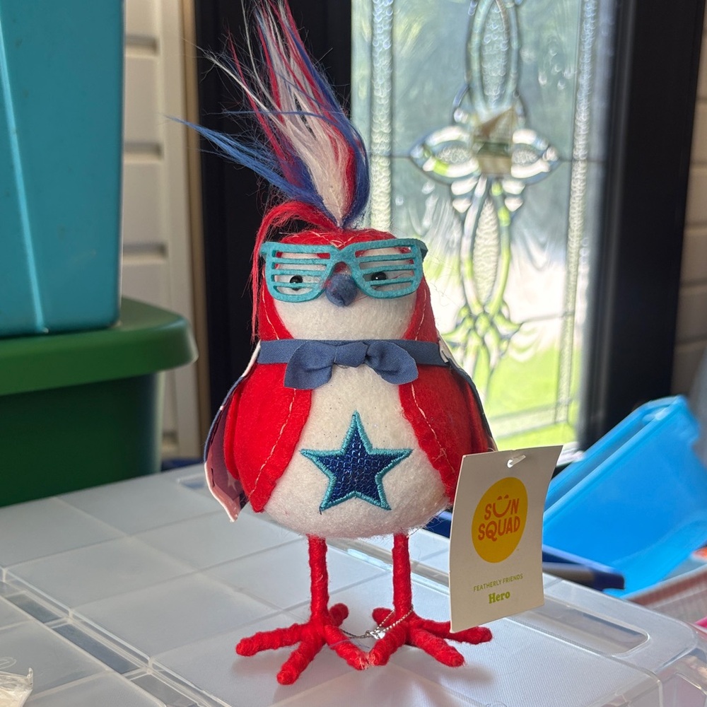 10/$10 Patriotic Bird Decor with Red and Blue Accents